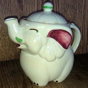 Shawnee Teapot Elephant Teapot Vintage